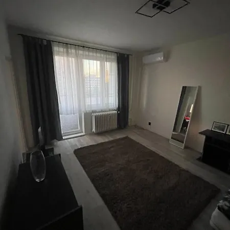 Apartment Sabo Apartman Sever *